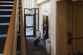 Gilmer Apartment Hotel