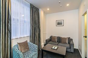 Gilmer Apartment Hotel