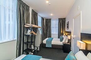 Gilmer Apartment Hotel