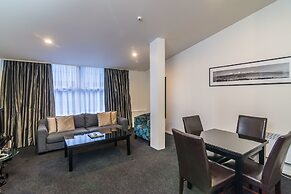 Gilmer Apartment Hotel