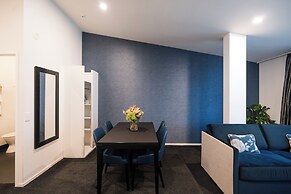 Gilmer Apartment Hotel