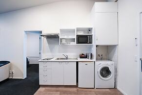 Gilmer Apartment Hotel