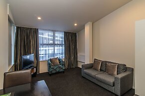 Gilmer Apartment Hotel