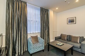 Gilmer Apartment Hotel