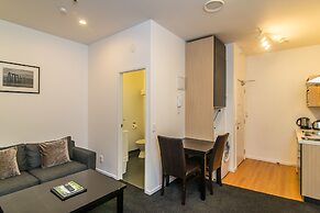 Gilmer Apartment Hotel