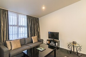 Gilmer Apartment Hotel