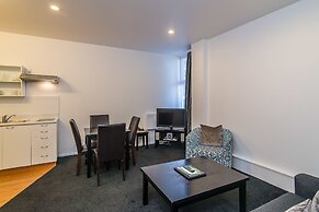 Gilmer Apartment Hotel