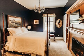 The Rochester Inn, A Historic Hotel