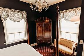 The Rochester Inn, A Historic Hotel