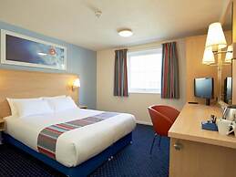 Travelodge London Central City Road Hotel
