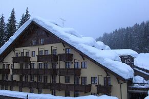 Neve Sole Folgarida Resort Aparthotel