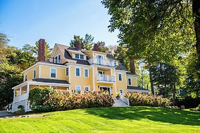 York Harbor Inn