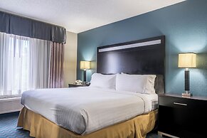 Holiday Inn Express & Suites Roanoke Rapids SE by IHG