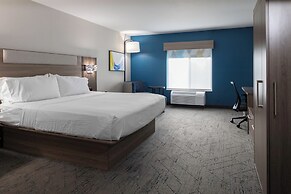 Holiday Inn Express & Suites Roanoke Rapids SE by IHG