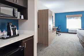 Holiday Inn Express & Suites Roanoke Rapids SE by IHG