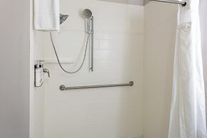 Holiday Inn Express & Suites Roanoke Rapids SE by IHG