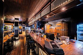 Stark Boutique Hotel and Spa Bali