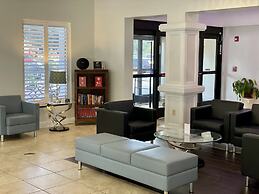 Days Inn & Suites by Wyndham Lakeland