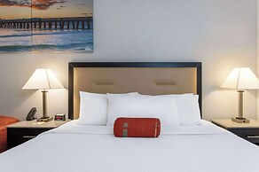 Days Inn & Suites by Wyndham Lakeland