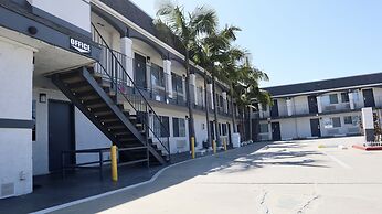 Value Inn Bellflower