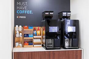 Holiday Inn Express & Suites Las Vegas SW - Spring Valley by IHG