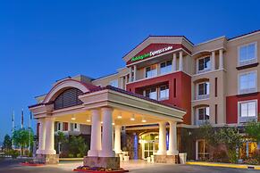 Holiday Inn Express & Suites Las Vegas SW - Spring Valley, an IHG Hote