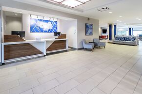 Holiday Inn Express Hotel & Suites Columbus at Northlake by IHG