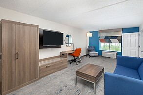 Holiday Inn Express Hotel & Suites Columbus at Northlake by IHG