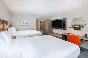 Holiday Inn Express Hotel & Suites Columbus at Northlake by IHG