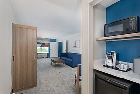 Holiday Inn Express Hotel & Suites Columbus at Northlake by IHG