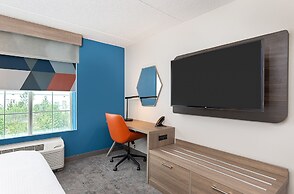Holiday Inn Express Hotel & Suites Columbus at Northlake by IHG