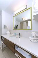 Hampton Inn Hays-North of I-70