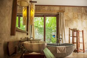 Sun Spa Resort & Villas