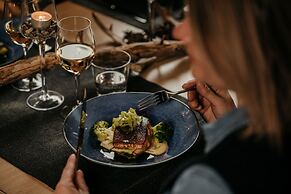 Lapland Hotels Sirkantähti