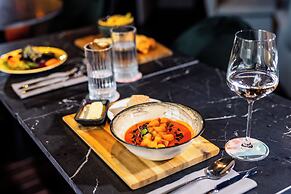 TRIBE Riga City Centre Hotel