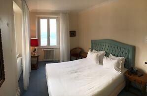 Hotel Riviera & Maximilians