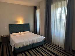 Jet Hotel