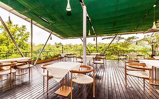 Puri Bunga Resort & Spa