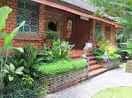 Puri Bunga Resort & Spa