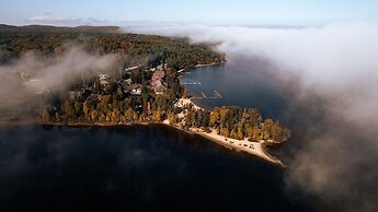 Auberge du Lac Taureau