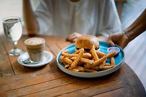 Baleka Resort Hotel & Spa