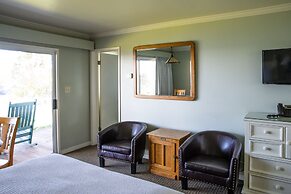 Little River Inn
