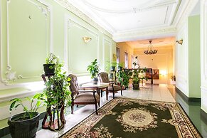 Bristol-Zhiguly Hotel