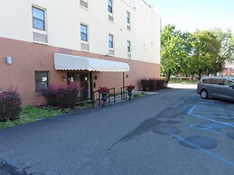 St. Charles Hotel