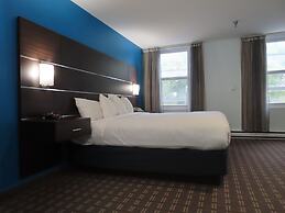 St. Charles Hotel