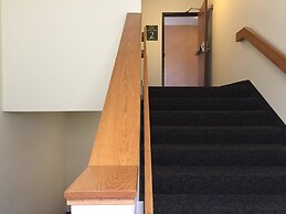 Travelodge by Wyndham Dunsmuir