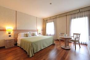 Hotel Roxy Plaza