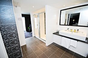 DoubleTree by Hilton Hotel Bristol South - Cadbury House