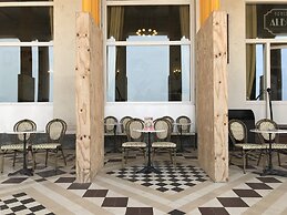 Thermae Palace Hotel