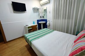 Yomo Hostal BCN Port